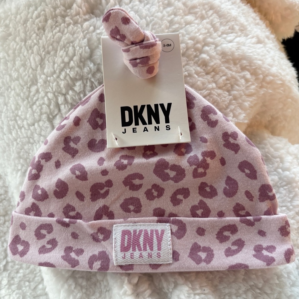 NEW DKNY Jeans Kids Baby 3-6 Months Lavender Leopard Print Hat